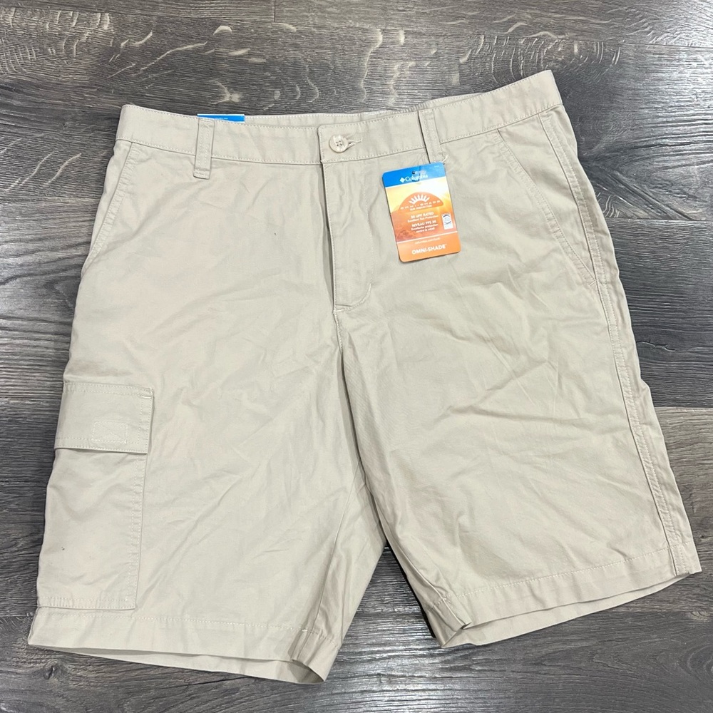 Columbia khaki short. Inseam 10”.